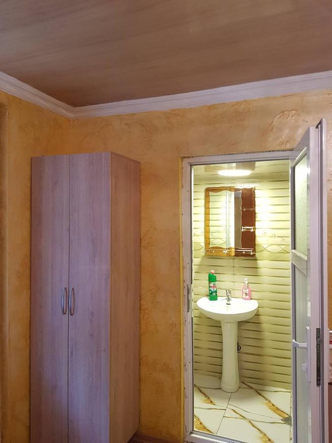 Guest House Saba Batumi Exterior photo