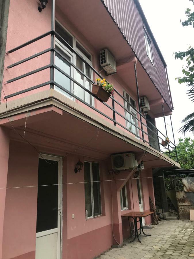 Guest House Saba Batumi Exterior photo
